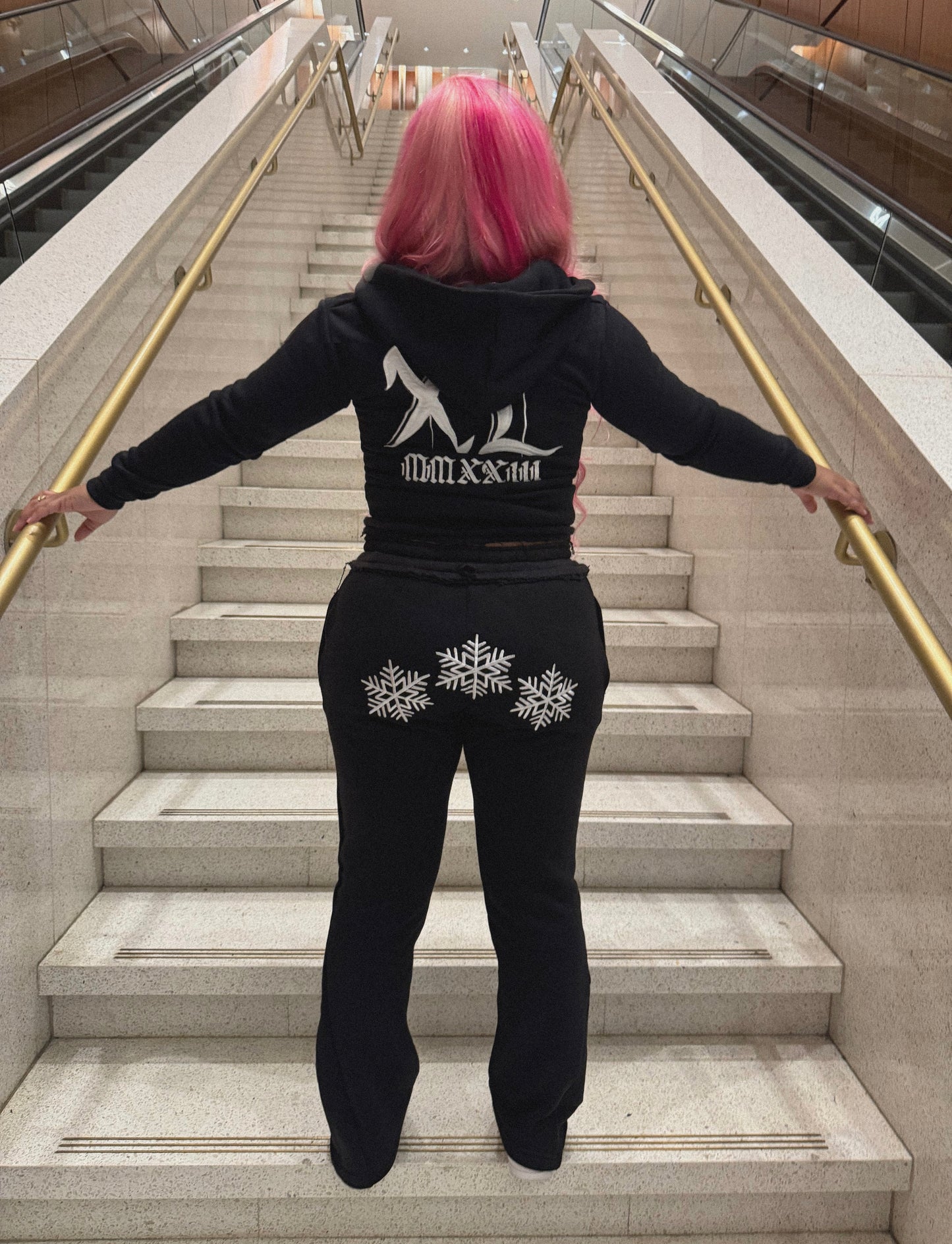 Old English Flakes Pants (Black)